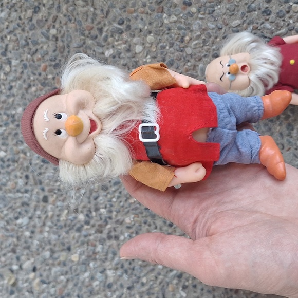 Vintage Disney Snow White and the 7 Dwarves Jointed Doll Set - Picture 4 of 10